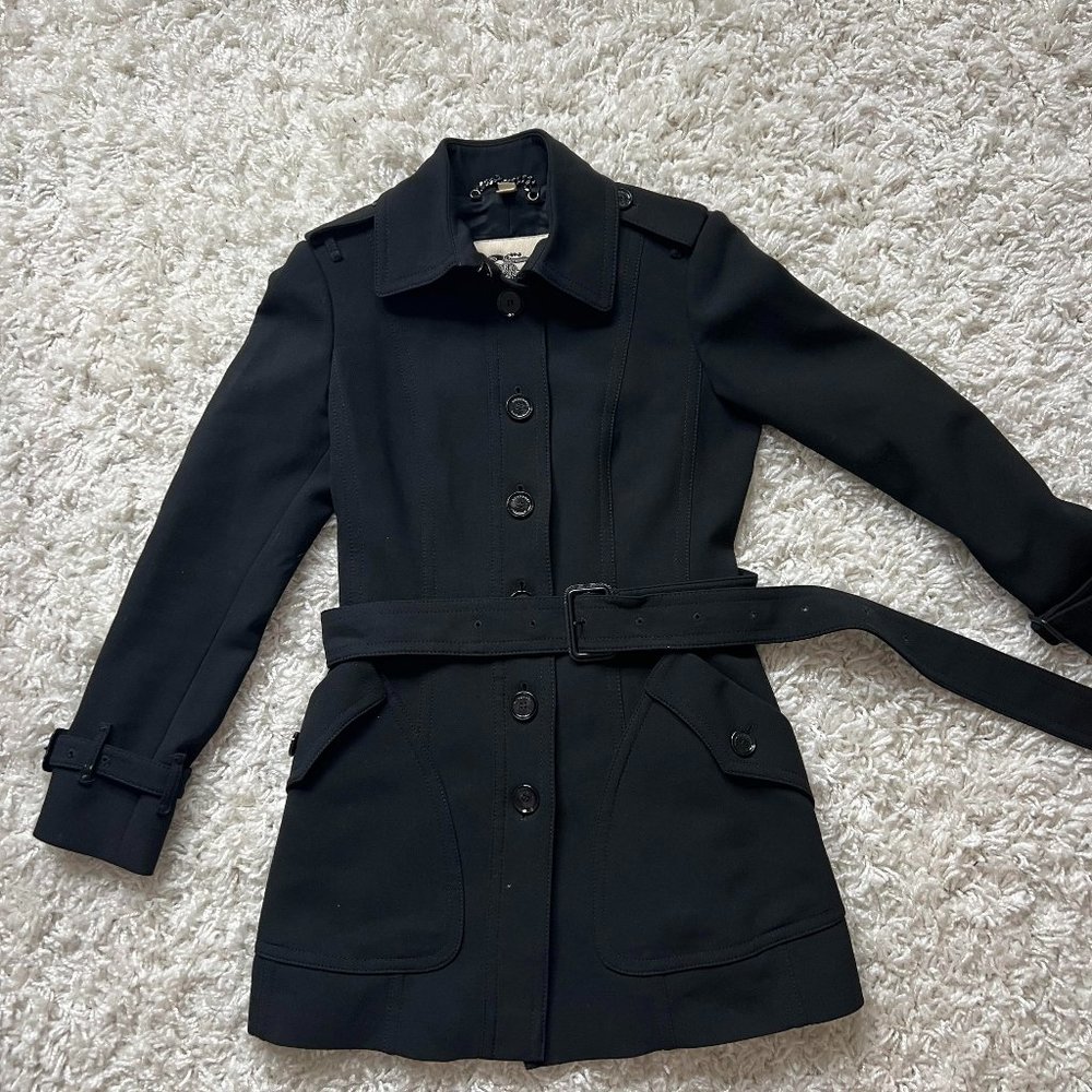 Burberry Short Chelsea Heritage Trench Coat